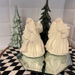 Source Unknown White Santa Figurines with Green Trees